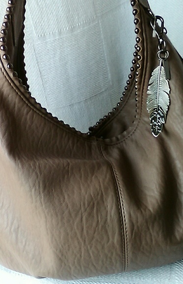 Jessica Simpson Handbags - Jessica Simpson Taupe Camile Hobo bag